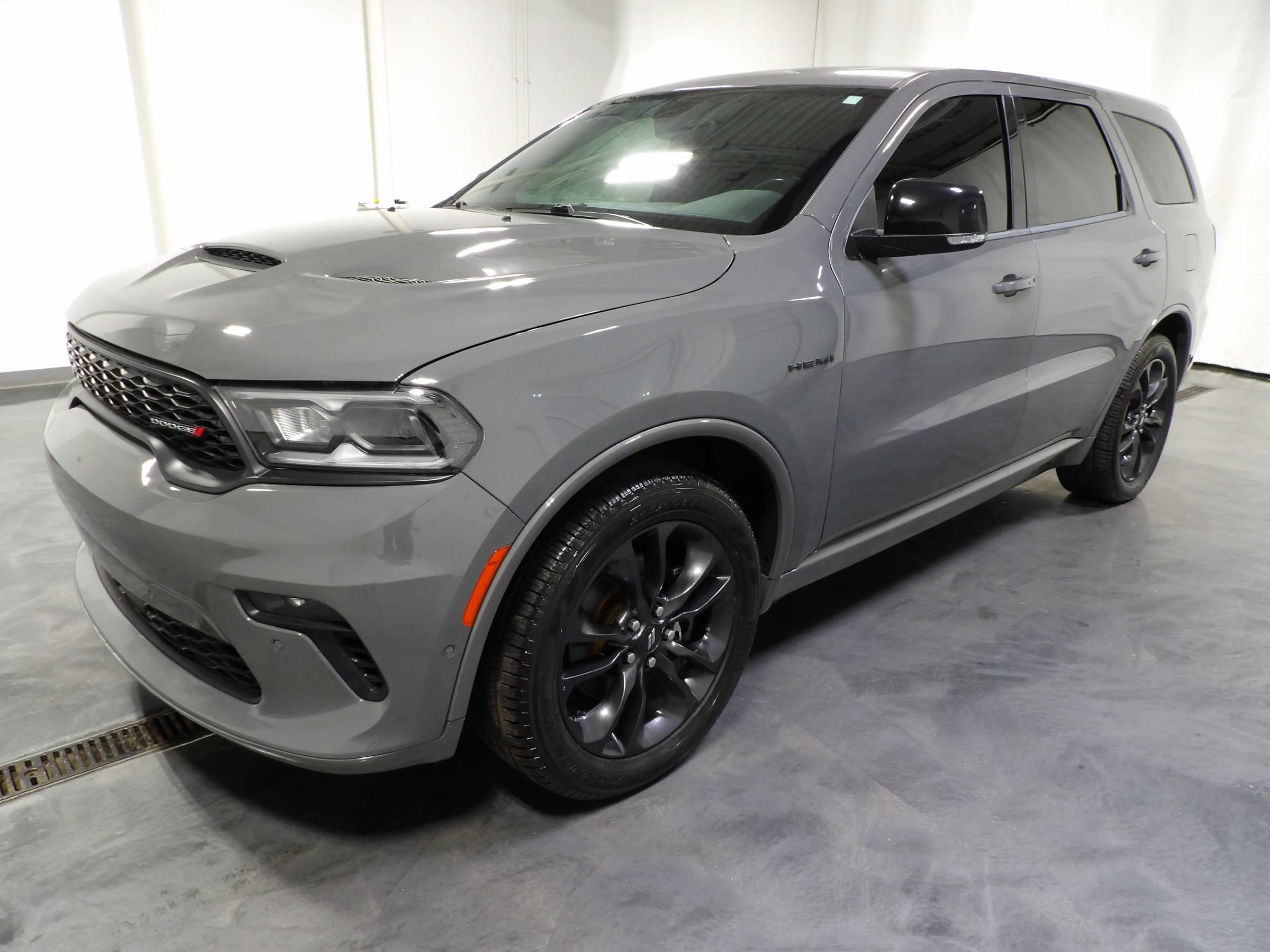 Used 2022 Dodge Durango R/T w/ Blacktop Package AWD/4WD image 6
