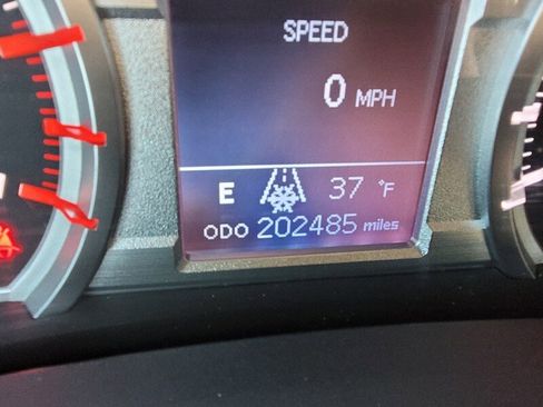 Used 2015 Toyota 4Runner SR5 image 25