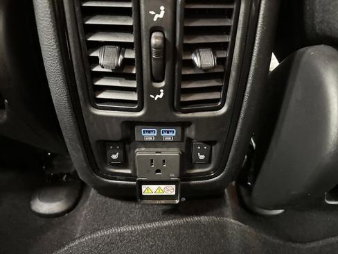 Used 2025 Dodge Durango R/T image 37