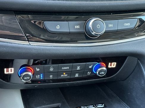 Certified 2024 Buick Enclave Premium AWD/4WD image 23