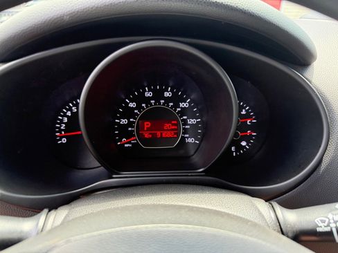 Used 2016 Kia Soul image 11