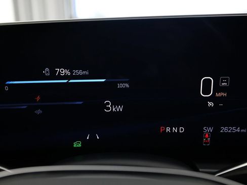 Used 2024 Cadillac Lyriq Tech RWD image 18