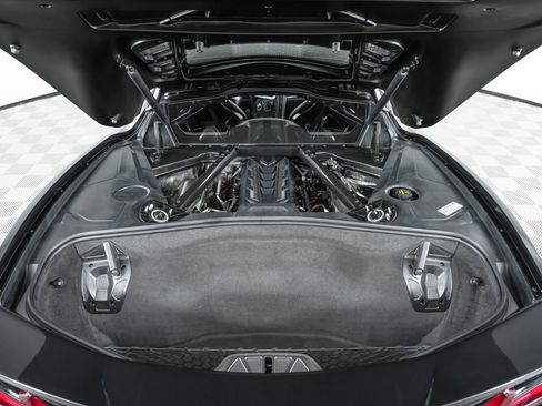 Used 2025 Chevrolet Corvette Stingray Preferred Cpe w/ Z51 Performance Package RWD image 88
