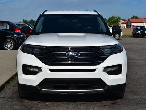 Used 2023 Ford Explorer XLT w/ Equipment Group 202A AWD/4WD image 12