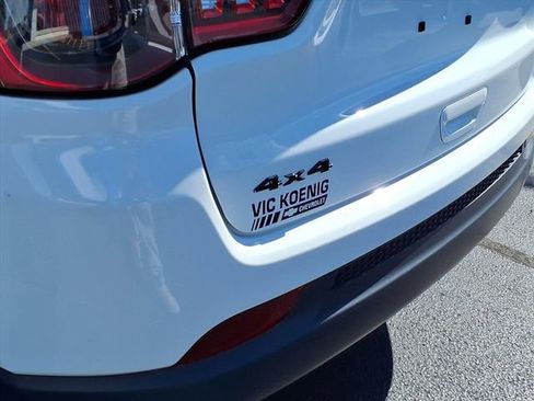 Used 2022 Jeep Compass Latitude w/ Convenience Group image 27