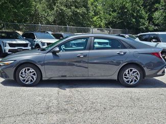 Used 2024 Hyundai Elantra SEL FWD video 2