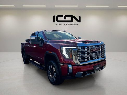 Used 2024 GMC Sierra 2500 Denali w/ Denali Reserve Package image 3