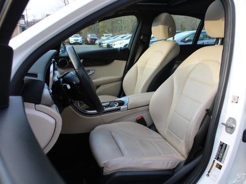 Used 2018 Mercedes-Benz C 300 4MATIC Sedan image 24