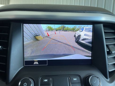 Used 2023 GMC Acadia SLT image 17