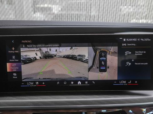Used 2025 BMW i7 xDrive60 w/ Premium Package AWD/4WD image 20