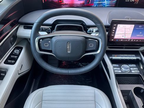 New 2026 Lincoln Nautilus Reserve AWD/4WD image 11