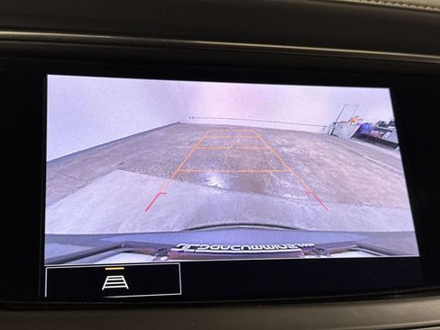Used 2023 Buick Enclave Essence FWD image 15