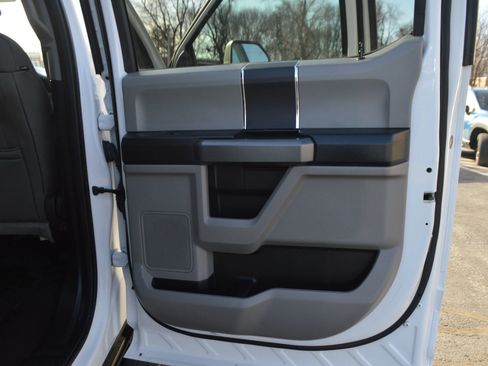 Used 2018 Ford F350 XLT AWD/4WD image 21