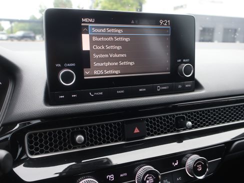 Used 2025 Honda Civic Sport image 21