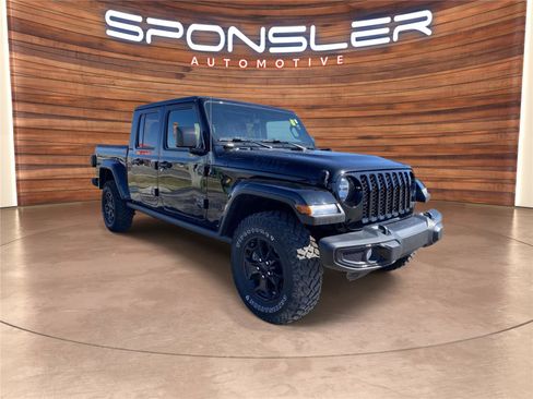 Used 2022 Jeep Gladiator Willys image 8
