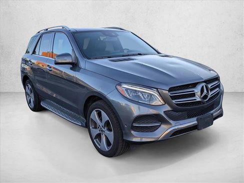 Used 2017 Mercedes-Benz GLE 350 w/ Premium 2 Package image 3