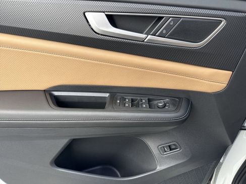 New 2026 Volkswagen Atlas Cross Sport SEL image 14