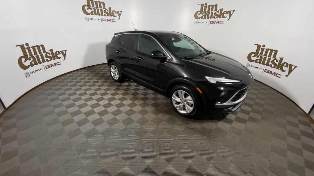 Certified 2024 Buick Encore GX Preferred w/ Comfort Package FWD image 2