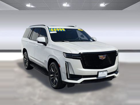 Used 2023 Cadillac Escalade Sport w/ Heavy-Duty Trailer Package AWD/4WD image 6