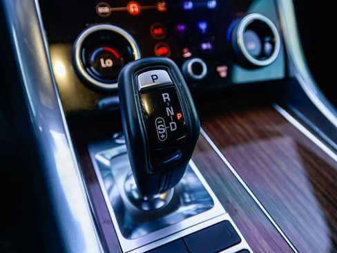 Used 2019 Land Rover Range Rover Sport HSE image 24