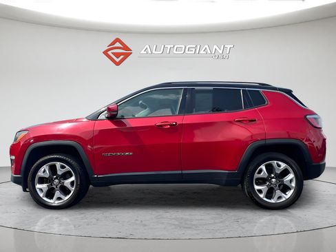 Used 2018 Jeep Compass Limited AWD/4WD image 3