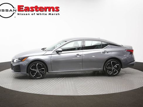 Used 2023 Nissan Altima 2.5 SR AWD/4WD image 58