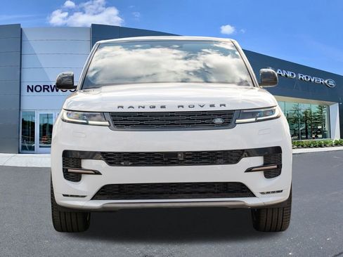 New 2025 Land Rover Range Rover Sport Dynamic SE image 2