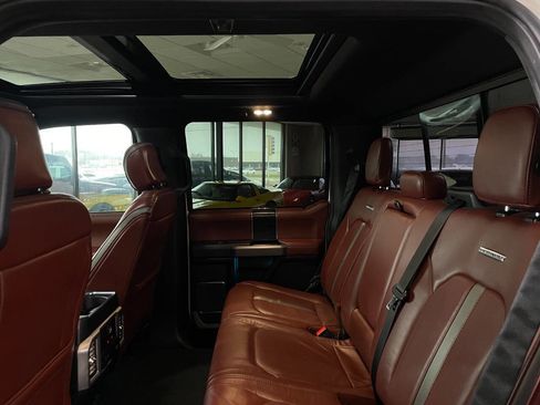 Used 2019 Ford F150 Platinum w/ Equipment Group 701A Luxury image 22