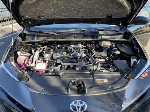 New 2025 Toyota Prius Plug-In Hybrid FWD image 16
