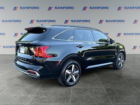 Used 2022 Kia Sorento S w/ Panoramic Sunroof Package FWD image 5
