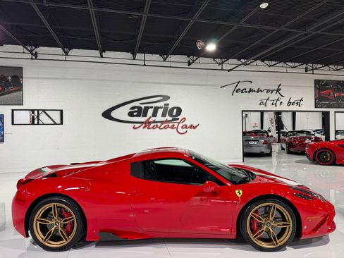 Used 2015 Ferrari 458 Speciale A image 16