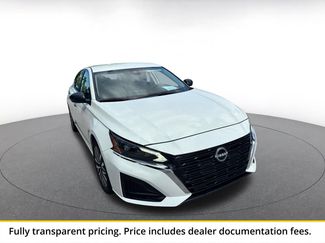 Used 2025 Nissan Altima 2.5 SV FWD video 2