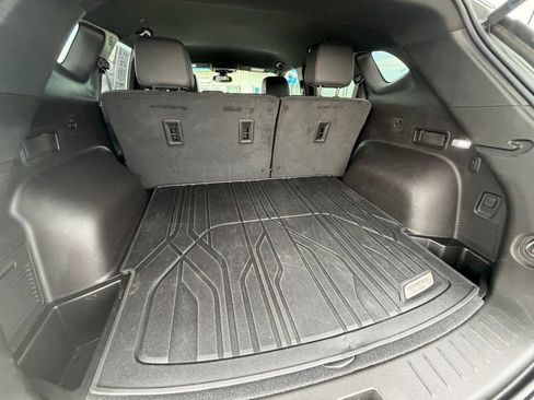 Used 2024 Chevrolet Blazer RS w/ LPO, Floor Liner Package FWD image 28