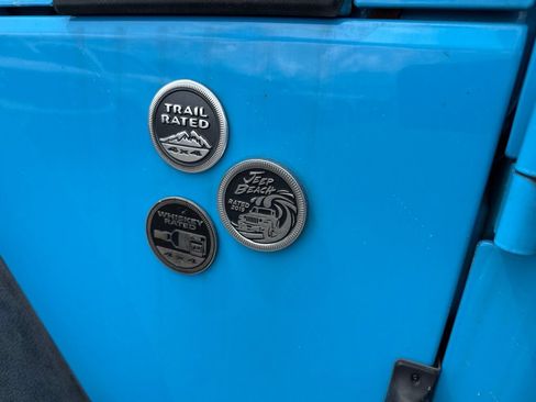 Used 2018 Jeep Wrangler Unlimited Sport S AWD/4WD image 12
