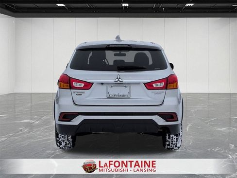 Used 2018 Mitsubishi Outlander Sport LE image 4