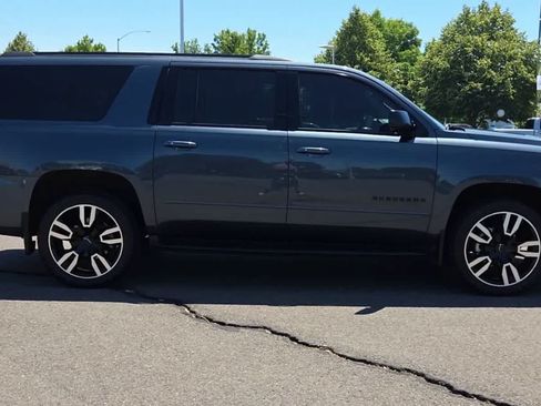 Used 2019 Chevrolet Suburban Premier AWD/4WD image 9