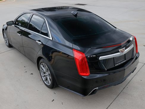 Used 2019 Cadillac CTS Luxury image 5