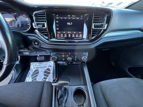 Used 2023 Dodge Durango SXT image 17