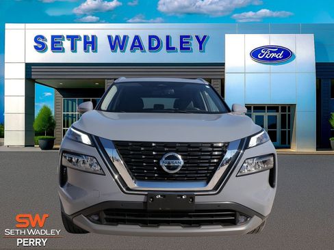 Used 2021 Nissan Rogue SL w/ Premium Package image 4