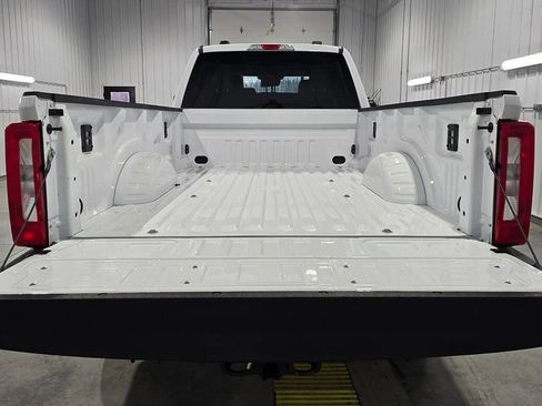 Used 2024 Ford F350 XLT w/ FX4 Off-Road Package image 15
