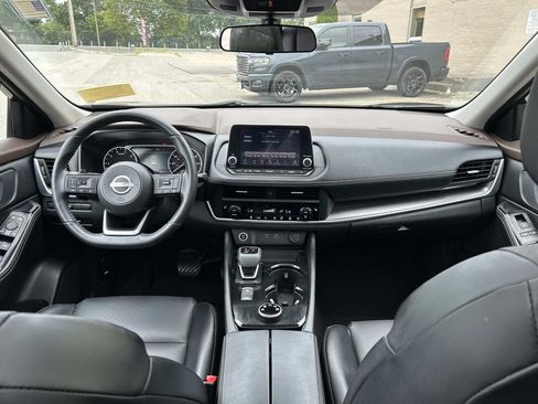 Certified 2023 Nissan Rogue SV w/ SV Premium B Package AWD/4WD image 19