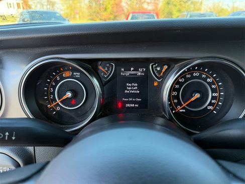 Certified 2022 Jeep Wrangler Unlimited Sport image 24