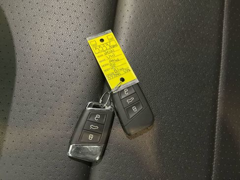 Used 2021 Volkswagen Atlas SE image 26