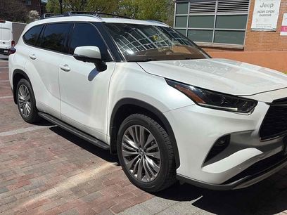 Used 2023 Toyota Highlander Platinum