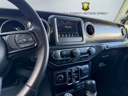 Used 2023 Jeep Wrangler Unlimited AWD/4WD image 14