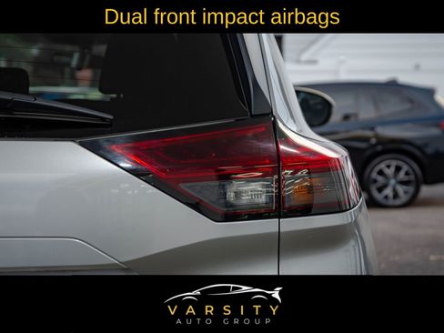 Used 2022 Nissan Rogue SV image 32