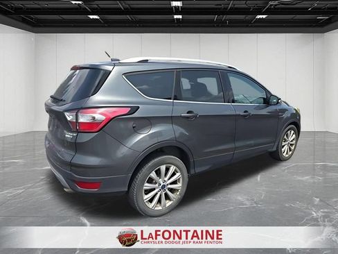 Used 2017 Ford Escape Titanium AWD/4WD image 4