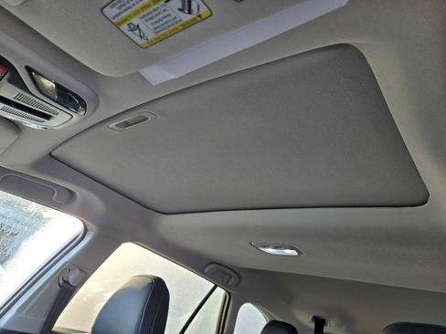 Used 2025 Subaru Outback Onyx Edition image 11