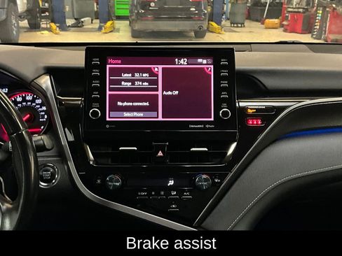 Used 2024 Toyota Camry XSE image 9