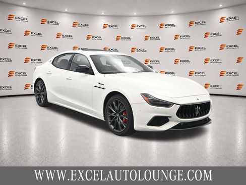 Used 2022 Maserati Ghibli Modena RWD image 7